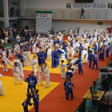 Młodzi judocy turniejowo na macie w Bielsku-Białej